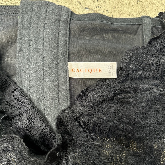 Cacique women’s lace corset garter belt size 18/20 black - Picture 5 of 6